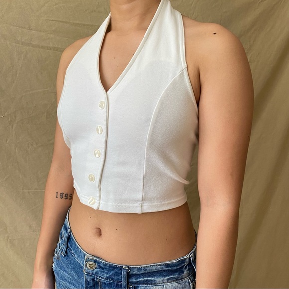 🚫SOLD🚫 White Halter Crop Top 🤍 - Picture 2 of 4